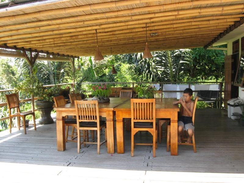 מנאדו Guesthouse The 4 Fish מראה חיצוני תמונה